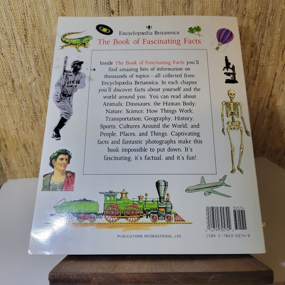 The Book of Fascinating Facts by Encyclopedia Britannica - Picture 2 of 6